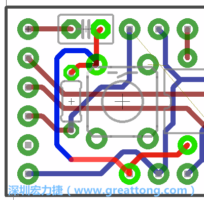 為了要創(chuàng)造一個電路通道，首先要先點擊重置開關的連結點進行布線，在電路板的背面繪制線路直到其它線路前的乾淨區(qū)域。