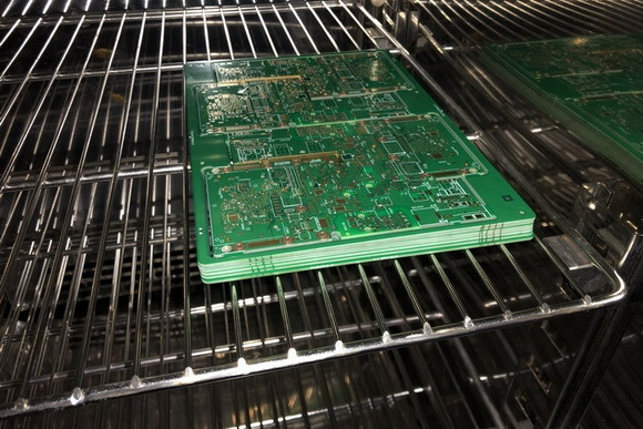 PCB上線前烘烤可以增加焊錫性嗎？